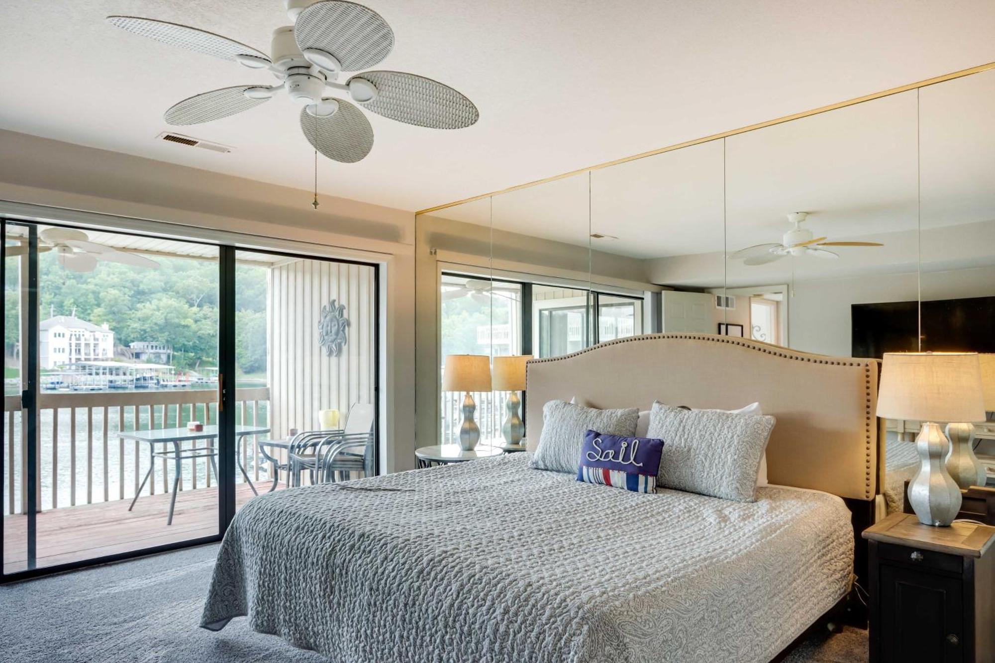 Lakefront Osage Beach Condo With Community Pool Exterior foto